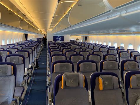Lufthansa Flights and Reviews (with photos) .